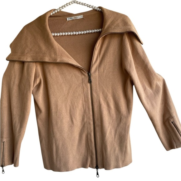 CAbi Brown Turtleneck Sweater with Fitted Silhouette lightweight - Picture 2 of 8